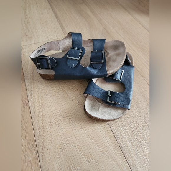 OLD NAVY | Strapped sandals - Picture 3 of 6